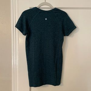 Lululemon swiftly tech short sleeve top